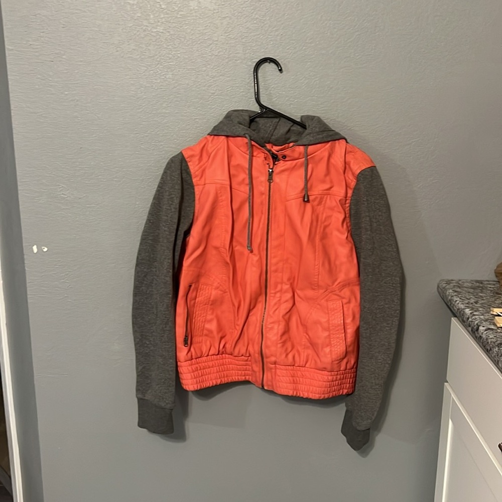 Hooded jacket